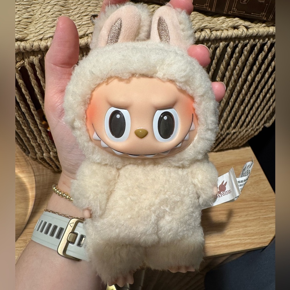 Macaron Labubu | Soymilk